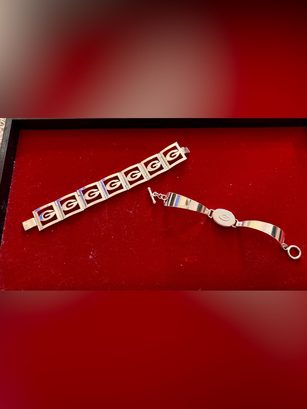 Georgia Bulldog bracelets